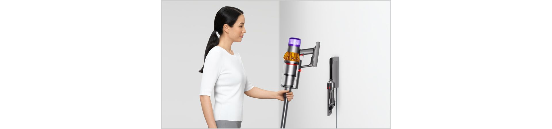 Dyson V15™ Vacuum Reveals Microscopic Dust Dyson UAE